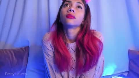 Lauren online show from 10-30-25, 04:03