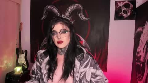 Snapshot of laurenrousexx chatting on 05-23-26, 02:28 LAUREN INDEPENDENT MODEL HELP ME REACH 100 LIKES PLS online show from 05-23-26, 02:28