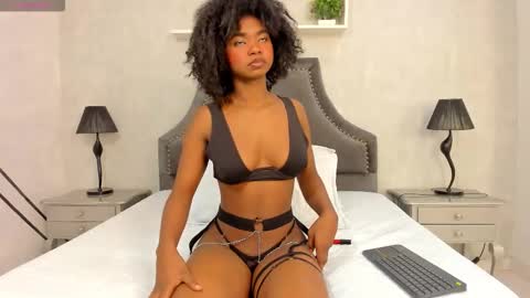 Lauren  online show from 10-28-25, 02:42