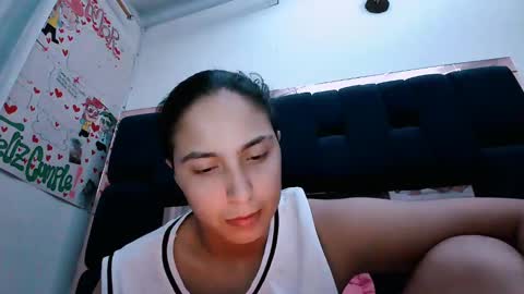 Laurent online show from 01-21-25, 02:54