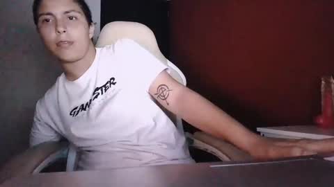 Laurent online show from 02-18-25, 06:26