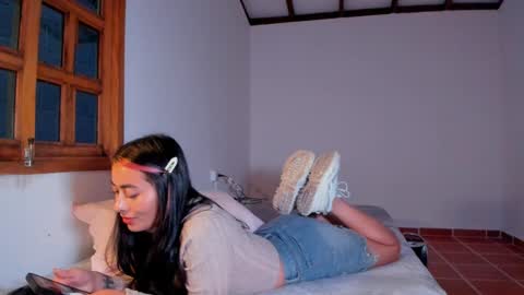 Lucie  online show from 02-05-25, 12:31