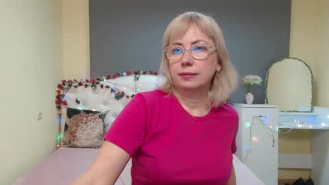 Lauren online show from 03-22-26, 12:19