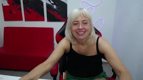 Lauren online show from 07-23-26, 01:58