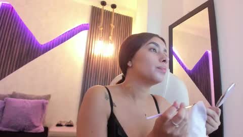 Lau online show from 02-15-25, 04:45