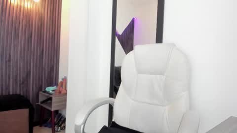 Lau online show from 09-20-25, 03:57