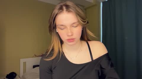 Bella online show from 03-09-26, 11:03