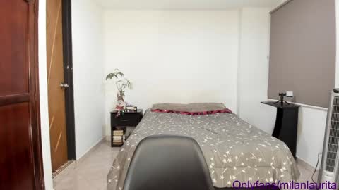 laura   online show from 12-29-24, 03:54