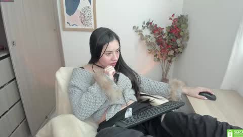 Snapshot of lauryn_chills chatting on 10-03-25, 07:33 Lauryn online show from 10-03-25, 07:33