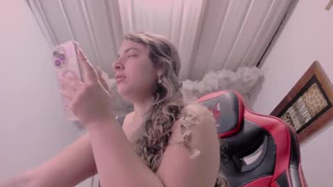 Lauu G online show from 09-17-25, 09:11