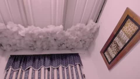 Lauu G online show from 11-13-25, 09:52