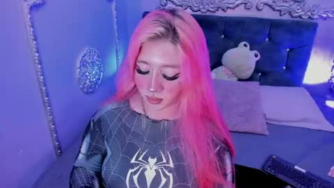 lavagrirl online show from 07-28-26, 03:35