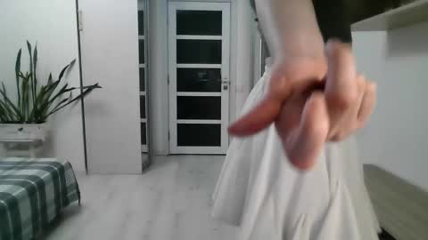 Diana  online show from 09-16-25, 04:52