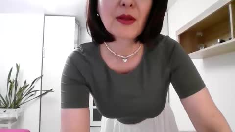 Diana  online show from 10-31-25, 05:03