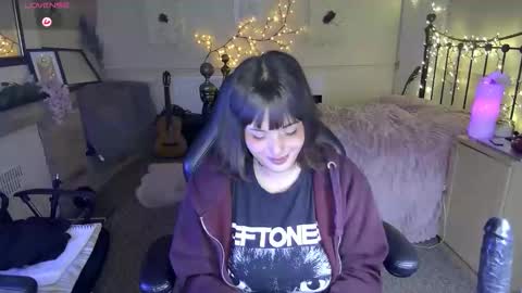 Lavenderrzz online show from 03-08-26, 03:49