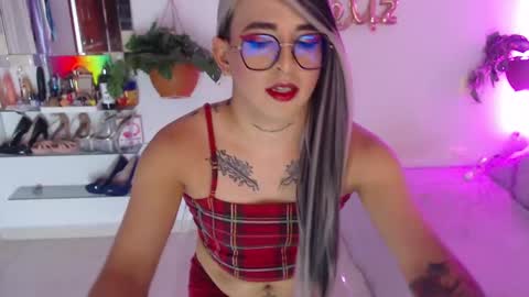 Snapshot of laveneno_ortiz07 chatting on 12-12-24, 11:47 Cristina online show from 12-12-24, 11:47