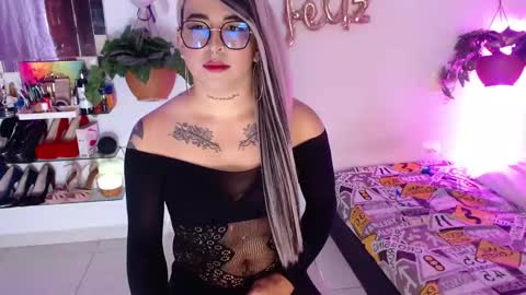 Snapshot of laveneno_ortiz07 chatting on 11-14-25, 11:13 Cristina online show from 11-14-25, 11:13