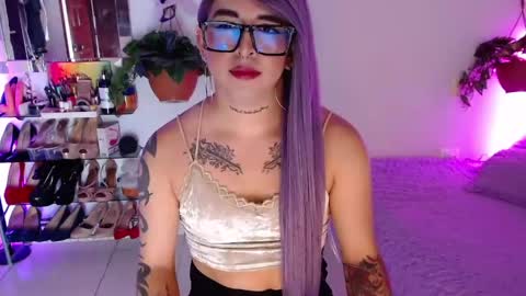 Snapshot of laveneno_ortiz07 chatting on 05-30-26, 11:46 Cristina online show from 05-30-26, 11:46