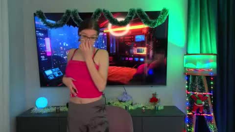 Snapshot of laveniadevoss chatting on 12-01-25, 06:51 Gloria online show from 12-01-25, 06:51