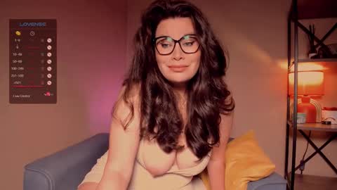 Snapshot of laverna_black chatting on 09-16-25, 01:50 Laverna online show from 09-16-25, 01:50