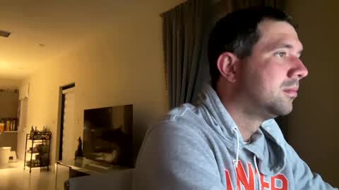 Snapshot of law_cambio chatting on 02-08-25, 11:01 law_cambio online show from 02-08-25, 11:01