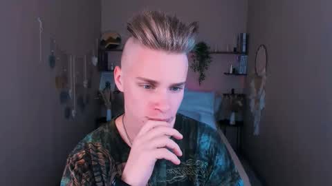 Lawrence online show from 09-12-25, 10:37