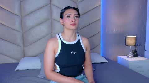 Snapshot of layadoll chatting on 09-21-25, 03:52 laya online show from 09-21-25, 03:52