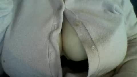 layannalea online show from 11-17-25, 11:05