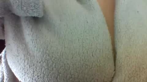 layannalea online show from 04-27-26, 05:22