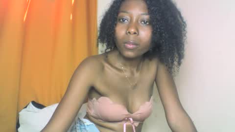 layannek online show from 09-24-25, 07:12