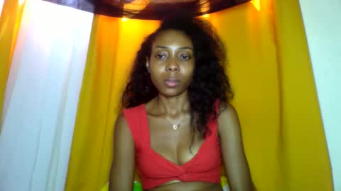 layannek online show from 11-25-25, 06:46