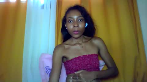 layannek online show from 12-20-25, 08:21