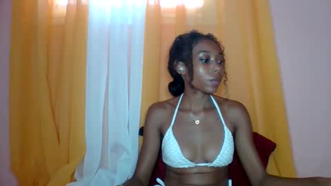 Snapshot of layannek chatting on 05-14-26, 04:30 layannek online show from 05-14-26, 04:30