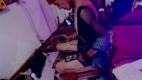 Laye19 online show from 01-31-25, 10:52