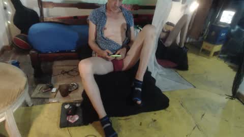 Laye19 online show from 09-15-25, 07:30