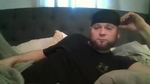 Snapshot of layinlow42 chatting on 12-19-24, 07:07 layinlow42 online show from 12-19-24, 07:07