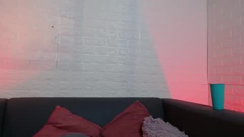 Layla online show from 02-25-25, 02:47