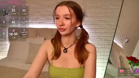 Snapshot of layla_bloom chatting on 06-13-26, 06:28 Your sweet girl-next-door online show from 06-13-26, 06:28