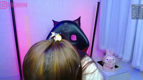 Layla online show from 02-19-25, 02:12