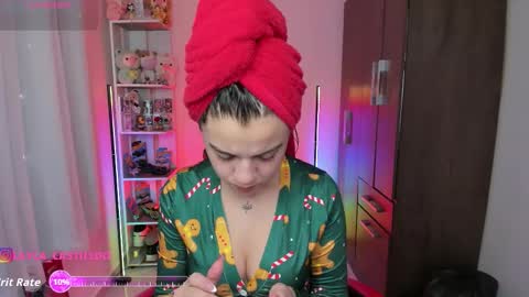 Layla online show from 11-09-25, 11:30