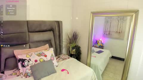 Snapshot of layla_clarke chatting on 10-11-25, 04:22 layla_clarke online show from 10-11-25, 04:22