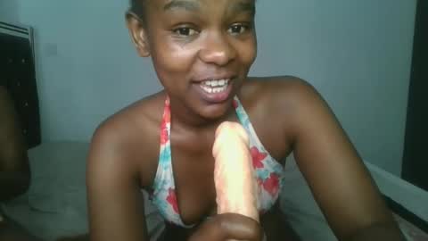 Snapshot of layla_cutiee chatting on 02-09-26, 02:21 layla_cutiee online show from 02-09-26, 02:21