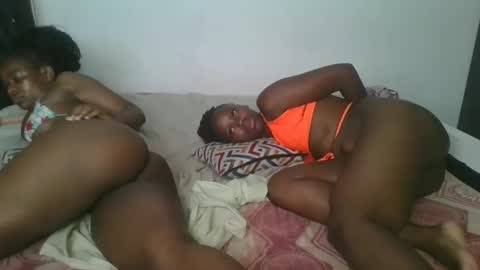 Snapshot of layla_cutiee chatting on 02-10-26, 02:26 layla_cutiee online show from 02-10-26, 02:26