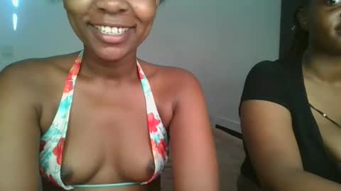 Snapshot of layla_cutiee chatting on 03-16-26, 05:35 layla_cutiee online show from 03-16-26, 05:35