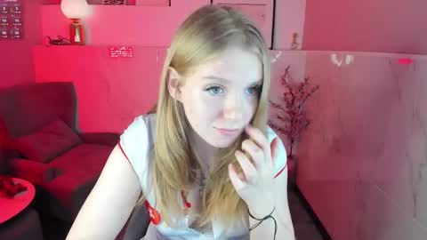 Snapshot of layla_glam chatting on 10-02-25, 01:29 layla_glam online show from 10-02-25, 01:29