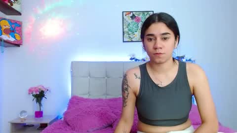 Lia and Rachel online show from 01-15-25, 04:57