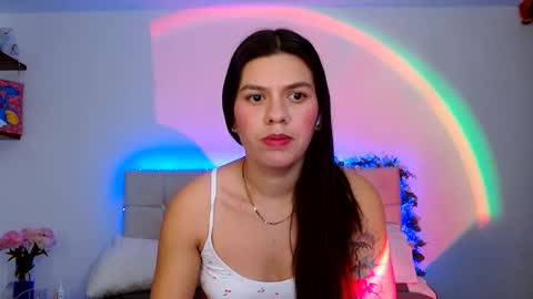 Snapshot of layla_roma chatting on 06-10-26, 02:34 Lia and Rachel online show from 06-10-26, 02:34