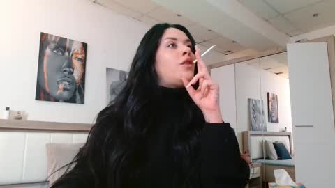 laylacruz online show from 02-18-25, 06:26