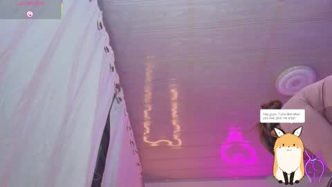 Snapshot of laylafoxy_tay chatting on 11-20-25, 04:01 laylafoxy_tay online show from 11-20-25, 04:01