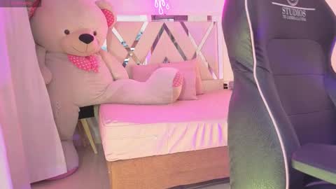 laylafoxy_tay online show from 12-23-25, 03:26